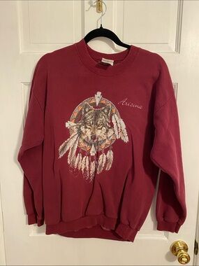 Gildan Maroon Wolf & Dreamcatcher Crewneck Sweatshirt